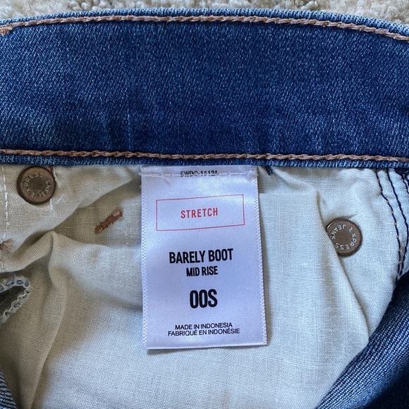 •Express• Distressed Mid-Rise Barely Boot Bootcut Jean - Picture 12 of 15